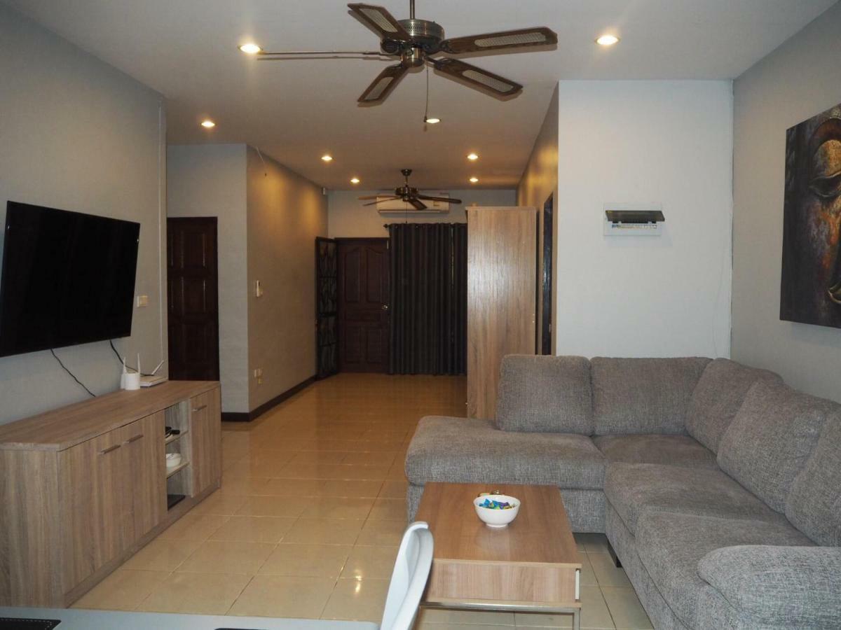 Beautiful 3 Bedroom Garden Villa Chalong Exterior photo