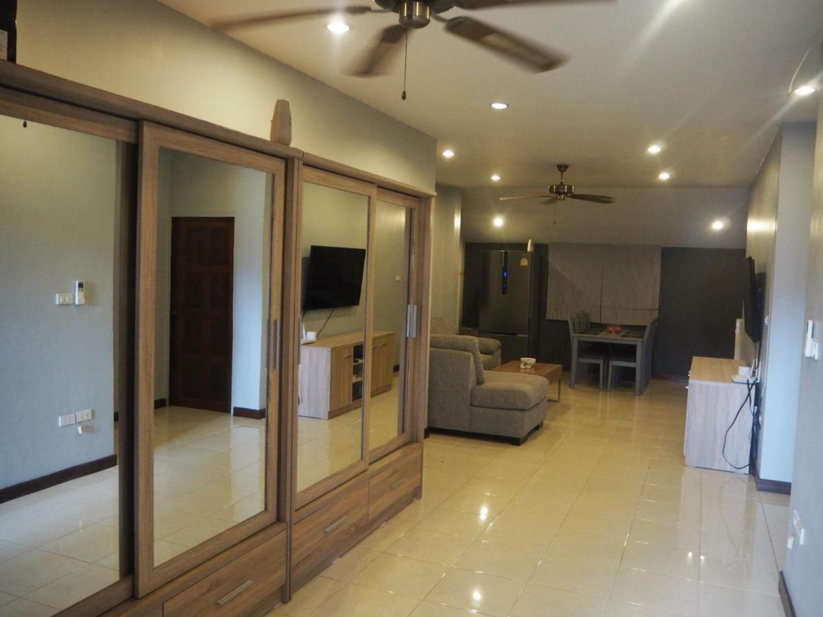 Beautiful 3 Bedroom Garden Villa Chalong Exterior photo