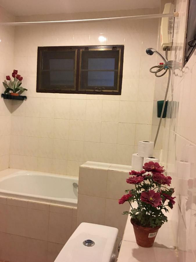 Beautiful 3 Bedroom Garden Villa Chalong Exterior photo